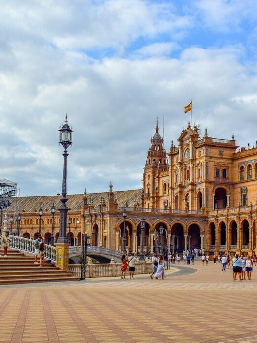 Площадь Испании