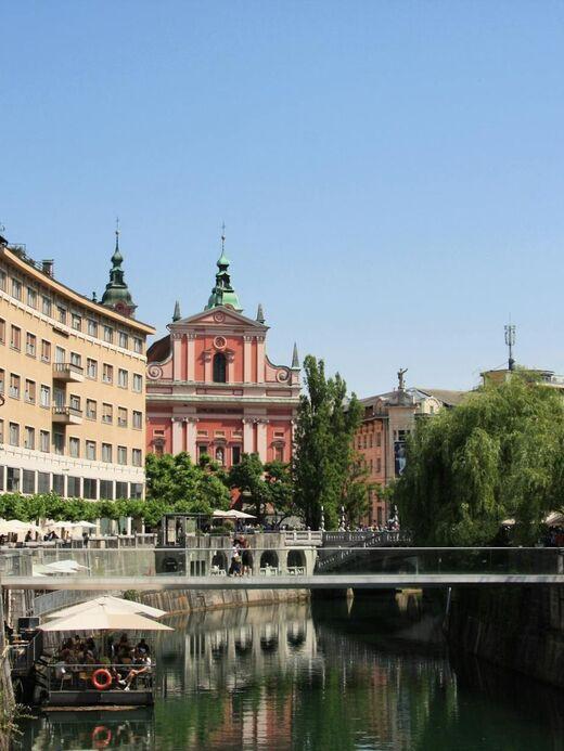 Площадь Прешерна