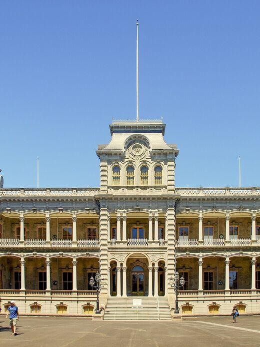 Дворец Иолани