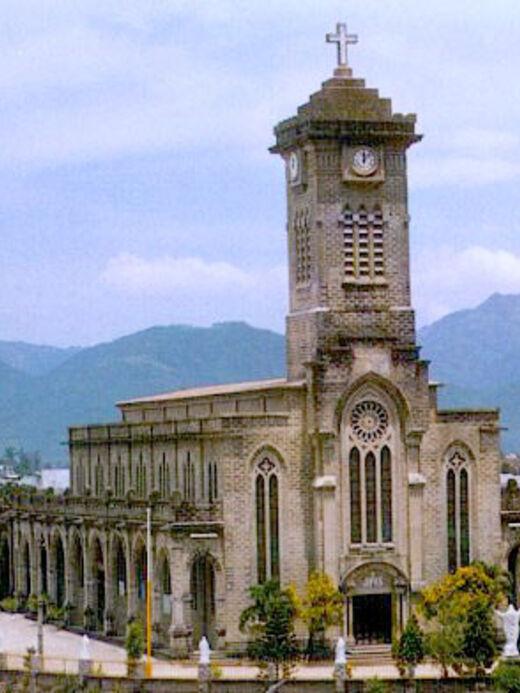 Кафедральный собор Нячанга